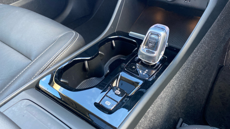 Volvo Xc40 2.0 B4P Inscription 5dr Auto Petrol Estate